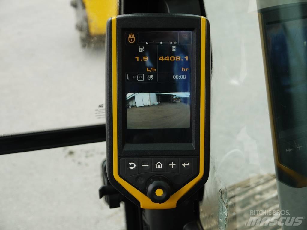 JCB JS 210 LC حفارات زحافة