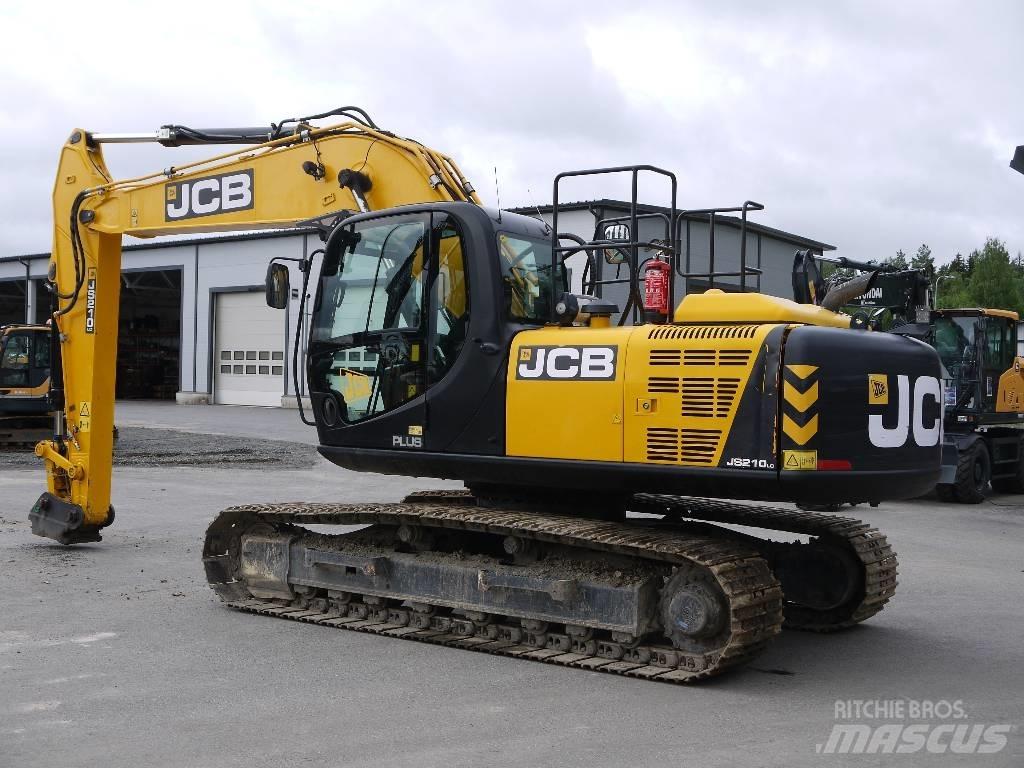 JCB JS 210 LC حفارات زحافة