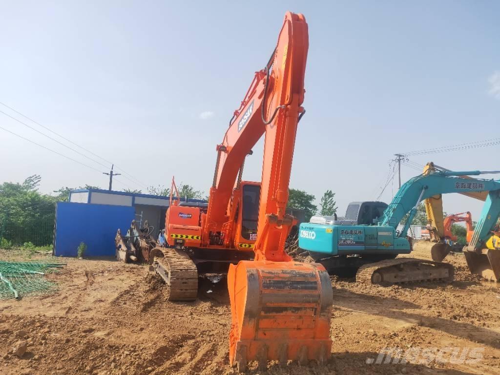 Doosan DH220LC-7 حفارات زحافة