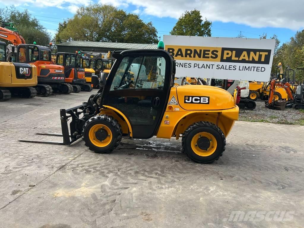 JCB 520-40 مناولات متداخلة