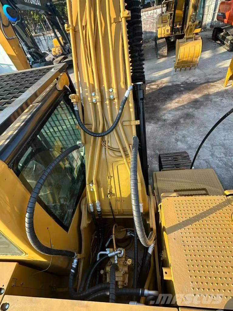 CAT 320 C L حفارات زحافة