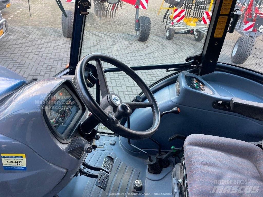 New Holland TD 95 D الجرارات