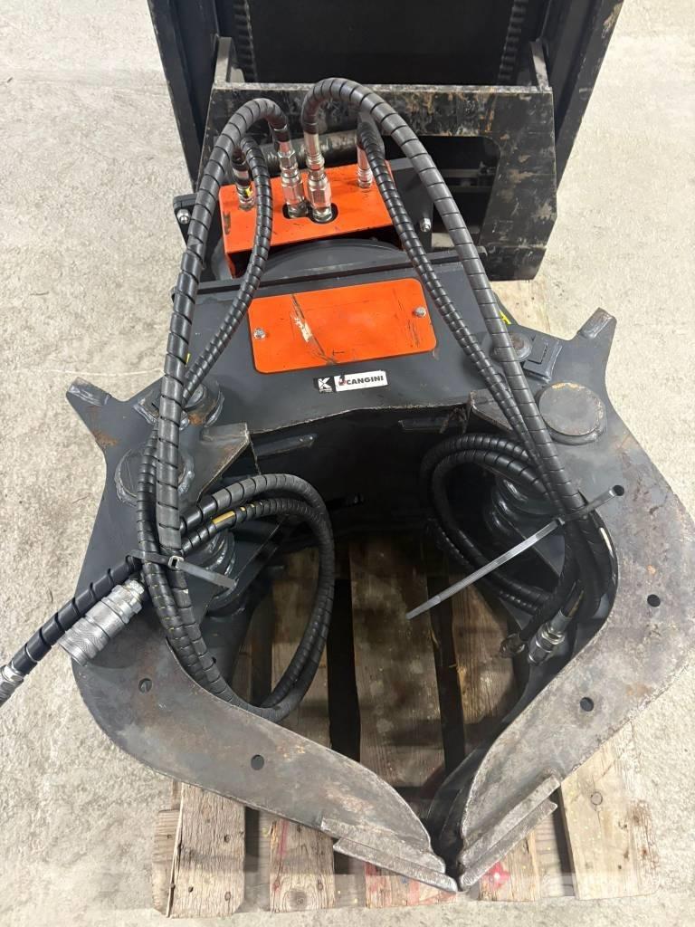 Cangini Benne 250 PF خطاطيف