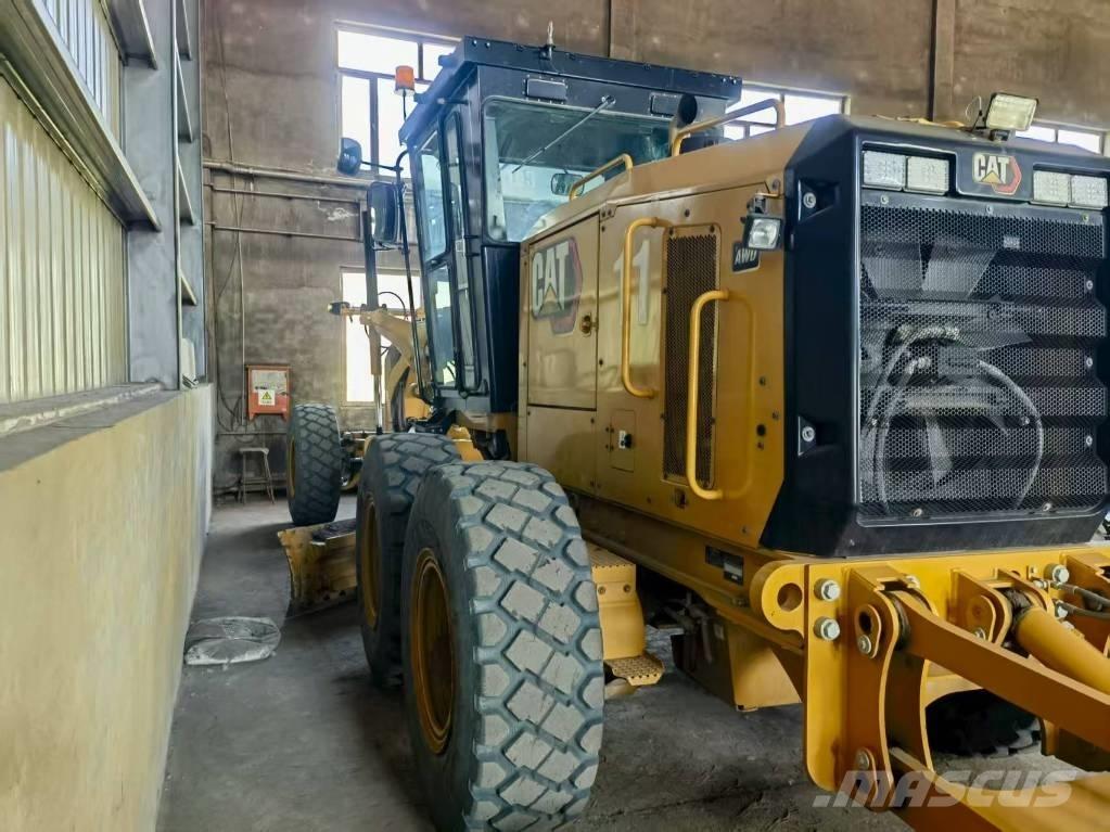 CAT 140 GC معدات تمهيد الطرق