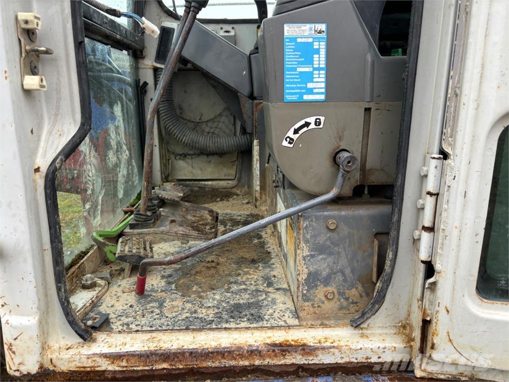 Takeuchi TB80FR أخرى