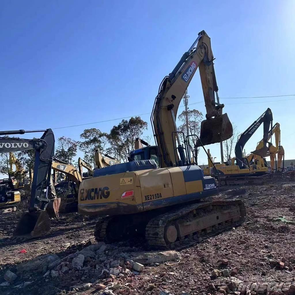 XCMG XE 215 DA حفارات زحافة