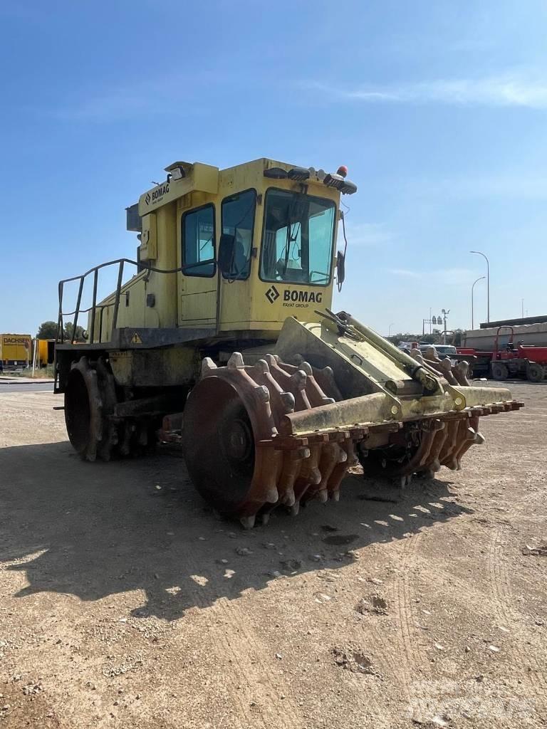 Bomag BC 572 RB مكابس المخلفات
