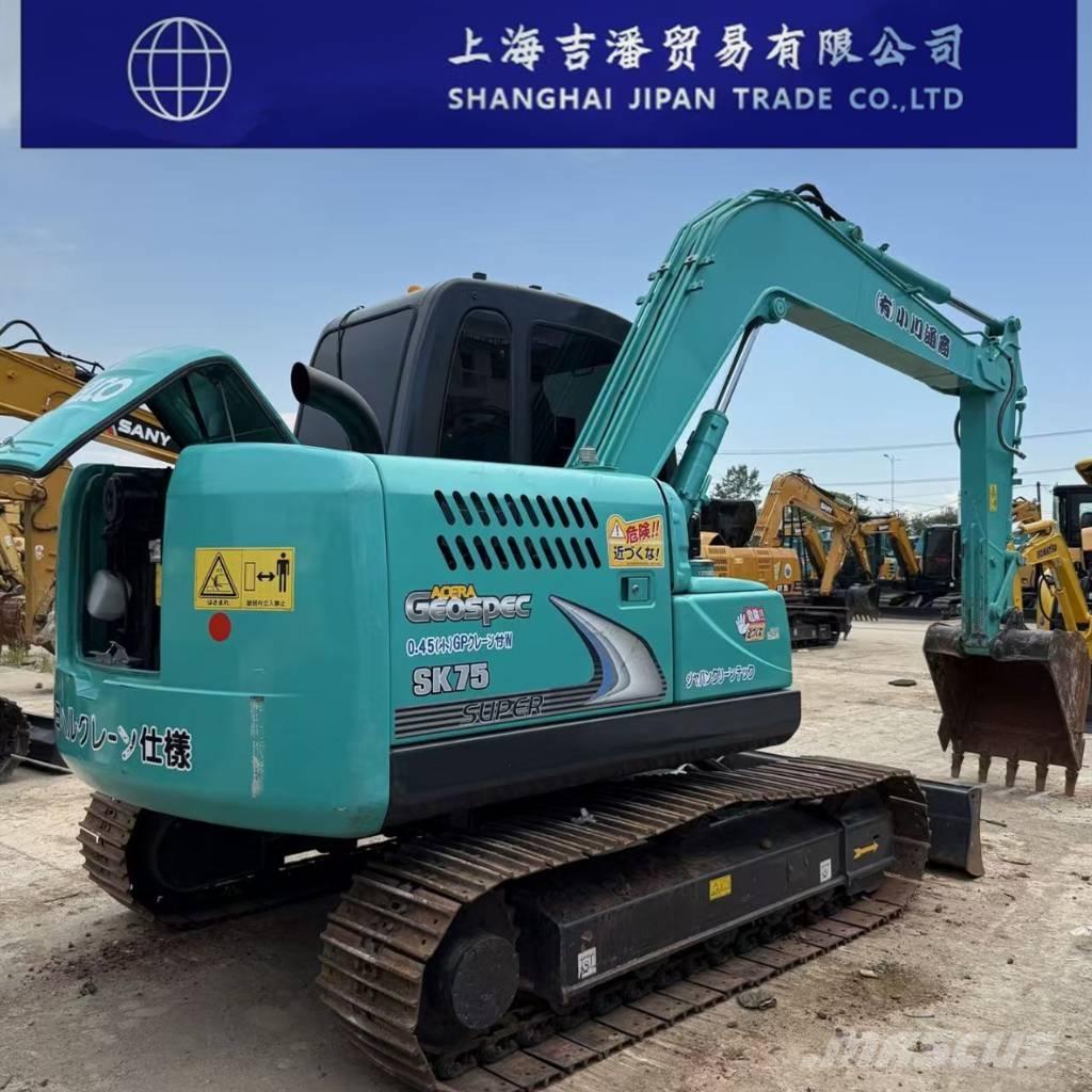 Kobelco SK 75 حفارات وسط 7 طن - 12 طن