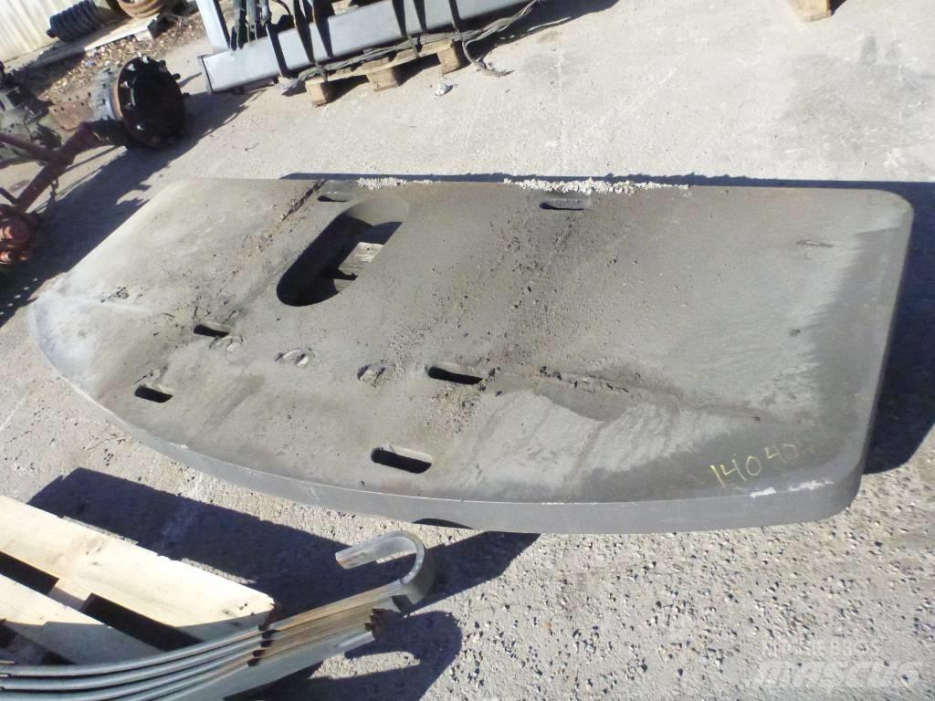 Volvo EC 240 B LC الشاسيه والتعليق
