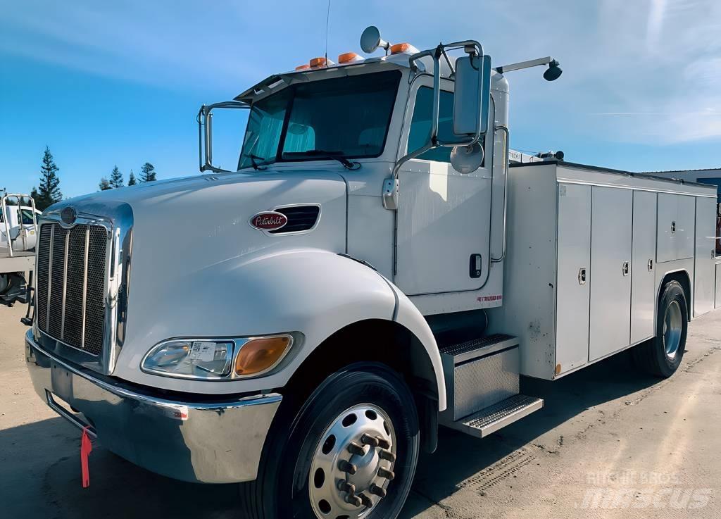 Peterbilt 335 شاحنات قلابة