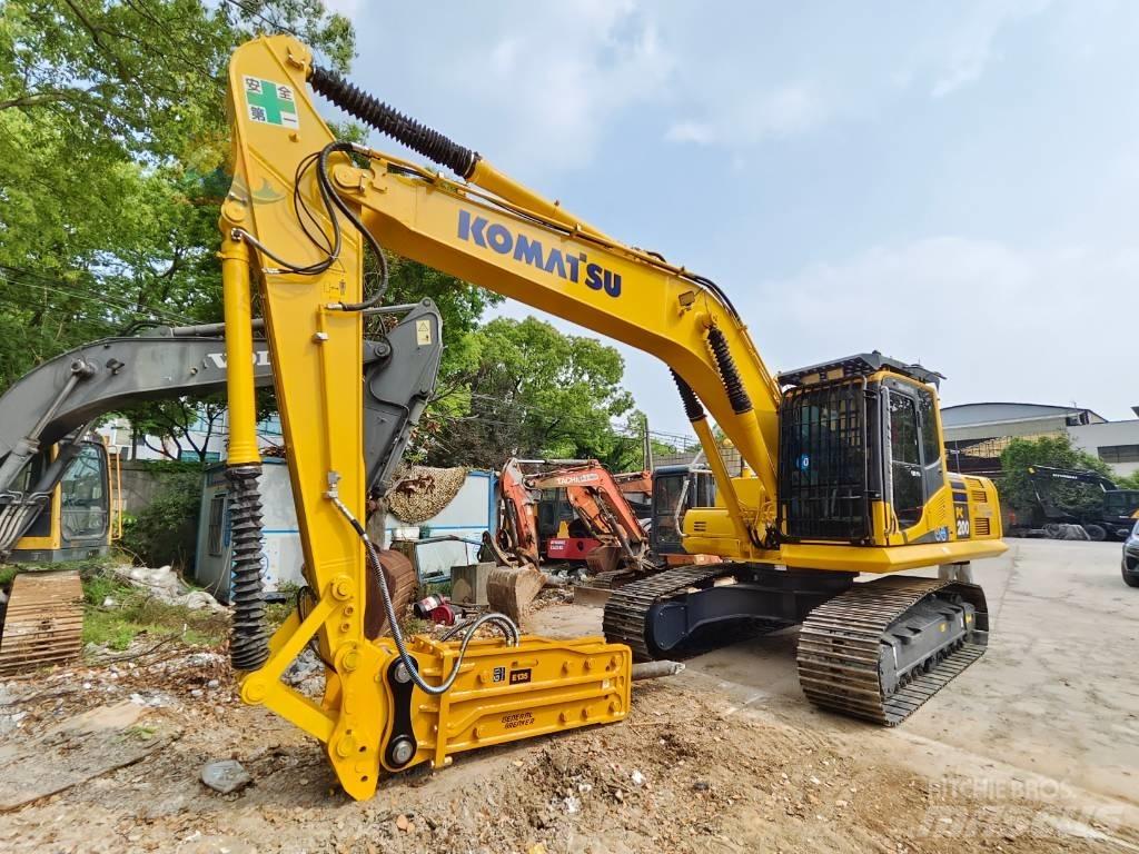 Komatsu PC 200-8 حفارات زحافة