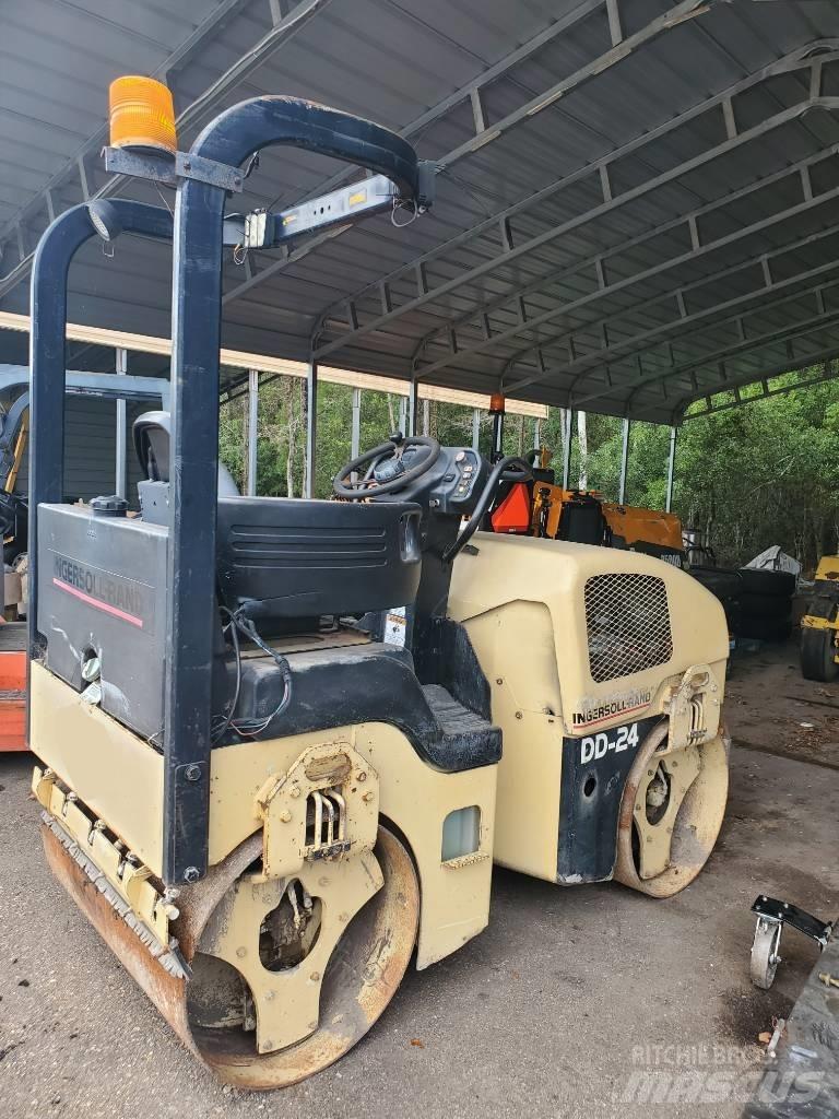 Ingersoll Rand DD 24 مداحل ثنائية الاسطوانة