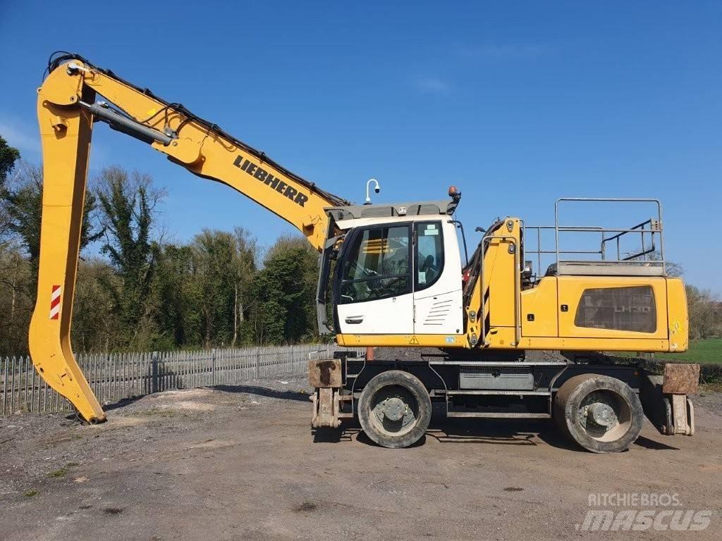 Liebherr LH 30 مناولات المخلفات / مناولات صناعية