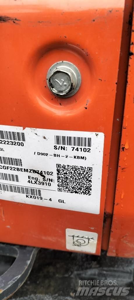 Kubota KX 019-4 حفارات صغيرة أقل من 7 طن (حفارات صغيرة)