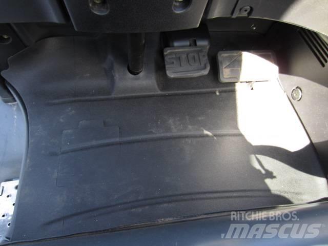 Linde E 30 شاحنات ذات رافعات شوكية تعمل بالكهرباء