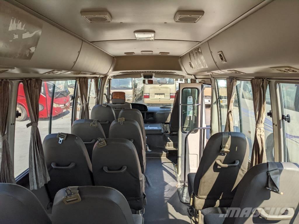 Toyota Coaster Bus حافلة صغيرة