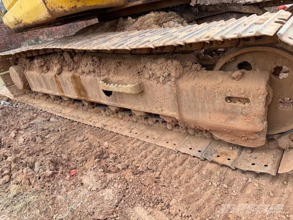 Komatsu PC 120-8 حفارات زحافة