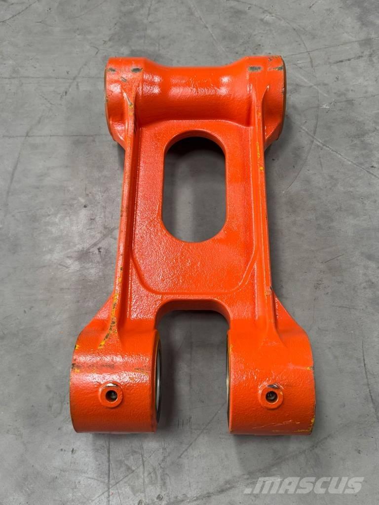 Hitachi ZX 470 المسارات والسلاسل والهيكل السفلي