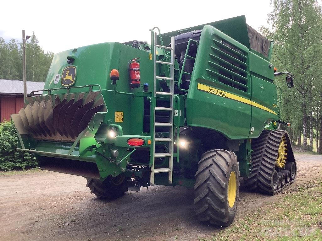 John Deere T 670 حصادات