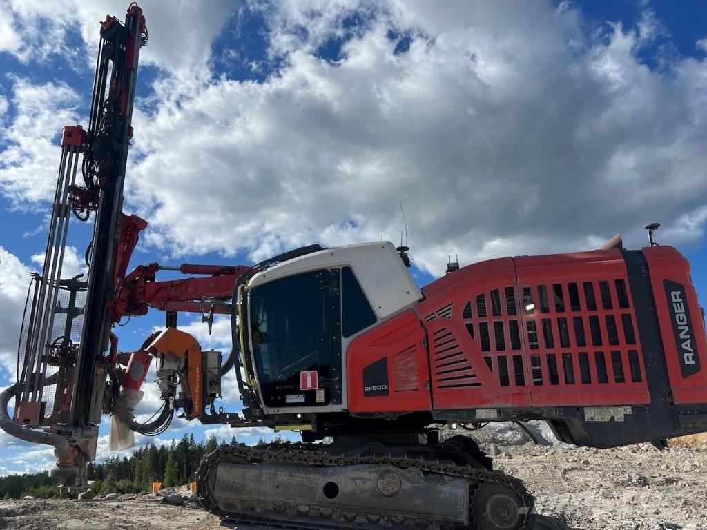 Sandvik DX 800i معدات الثقب السطحي