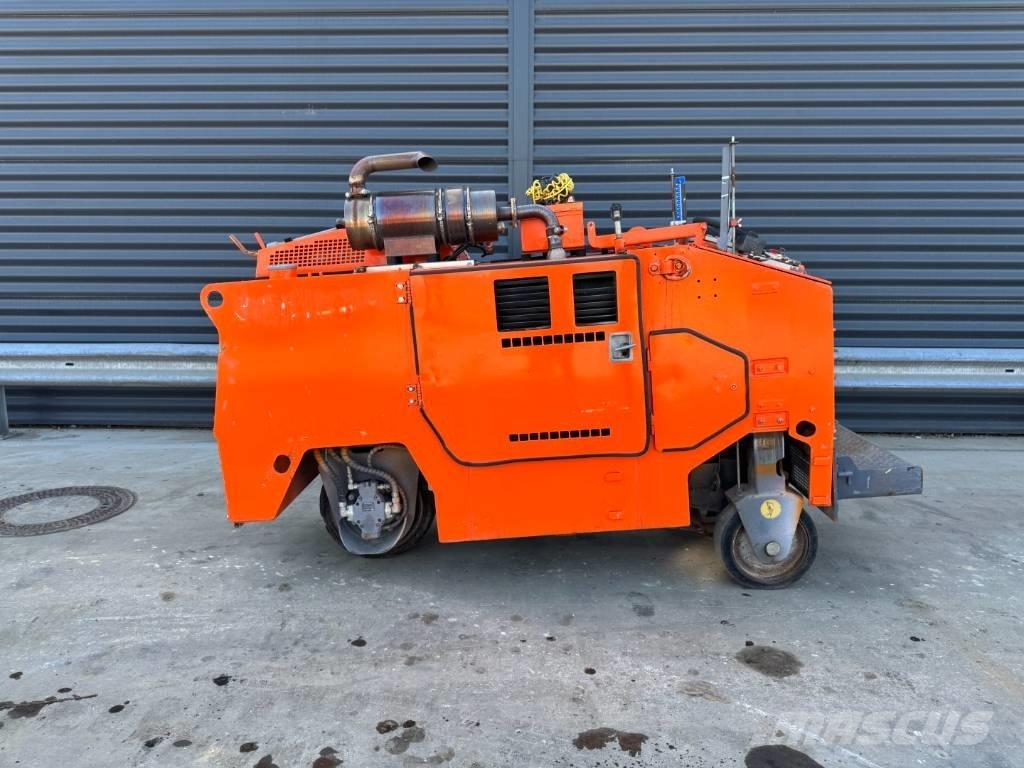 Wirtgen W 350 ماكينات الكشط البارد للأسفلت