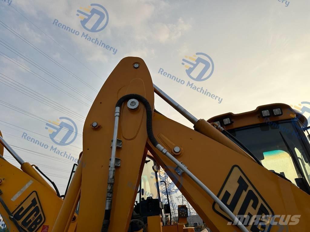 JCB 4 CX لوادر ذات جرافات عكسية
