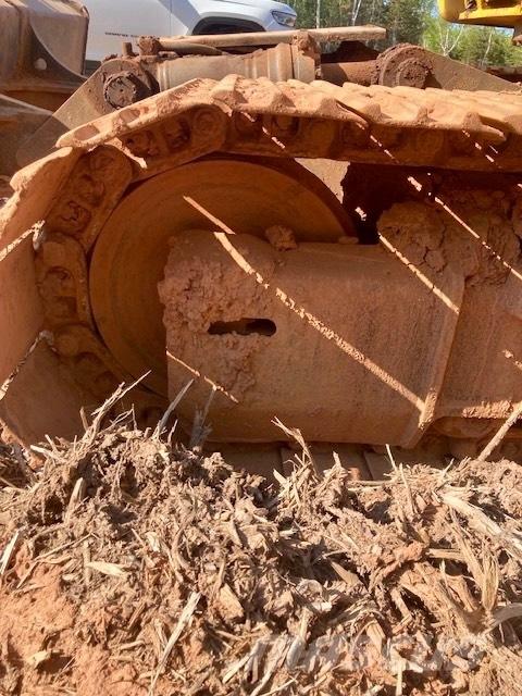 Komatsu PC 130 حفارات زحافة