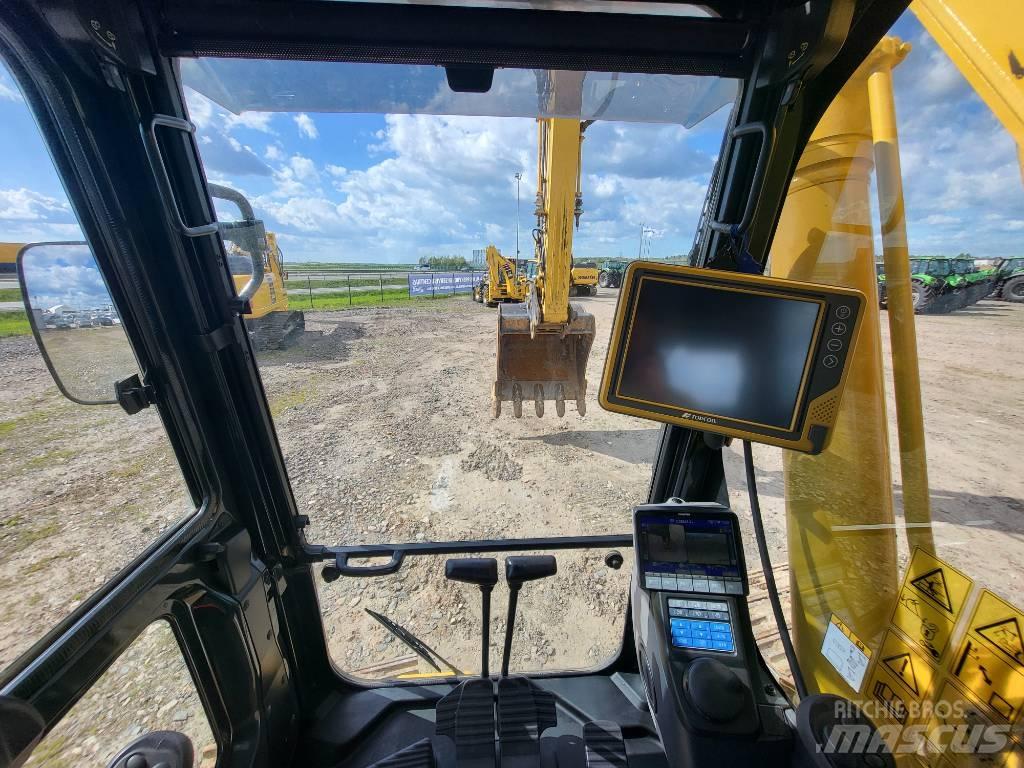 Komatsu PC210-11E0 حفارات زحافة