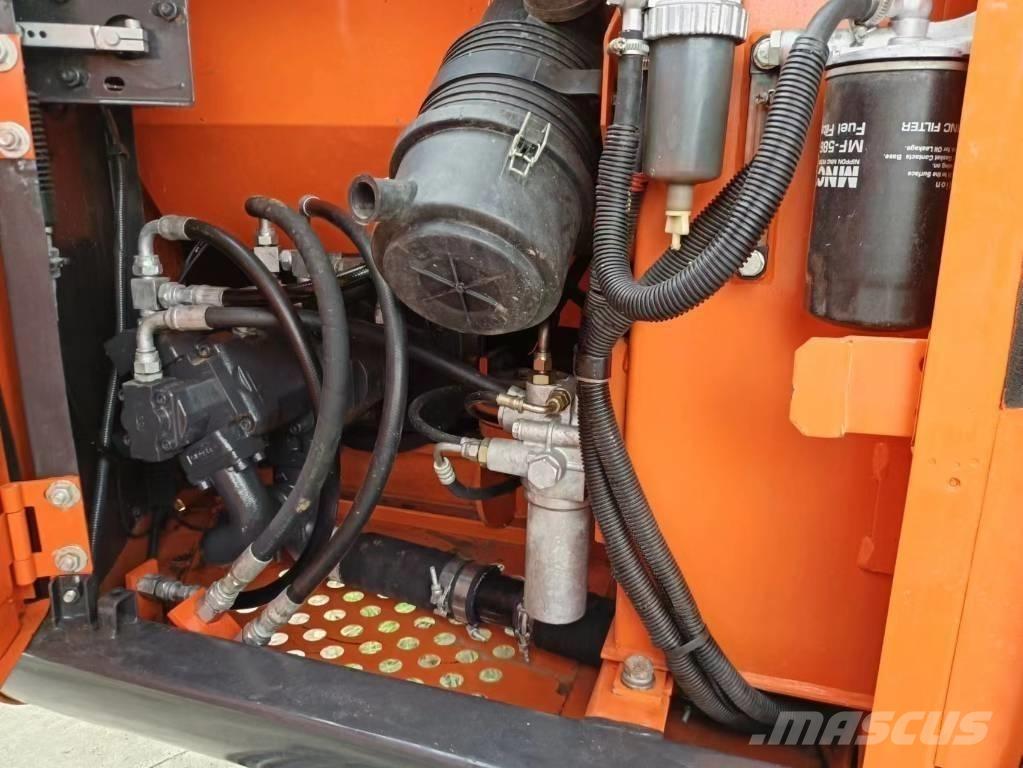 Hitachi ZX70 حفارات صغيرة أقل من 7 طن (حفارات صغيرة)