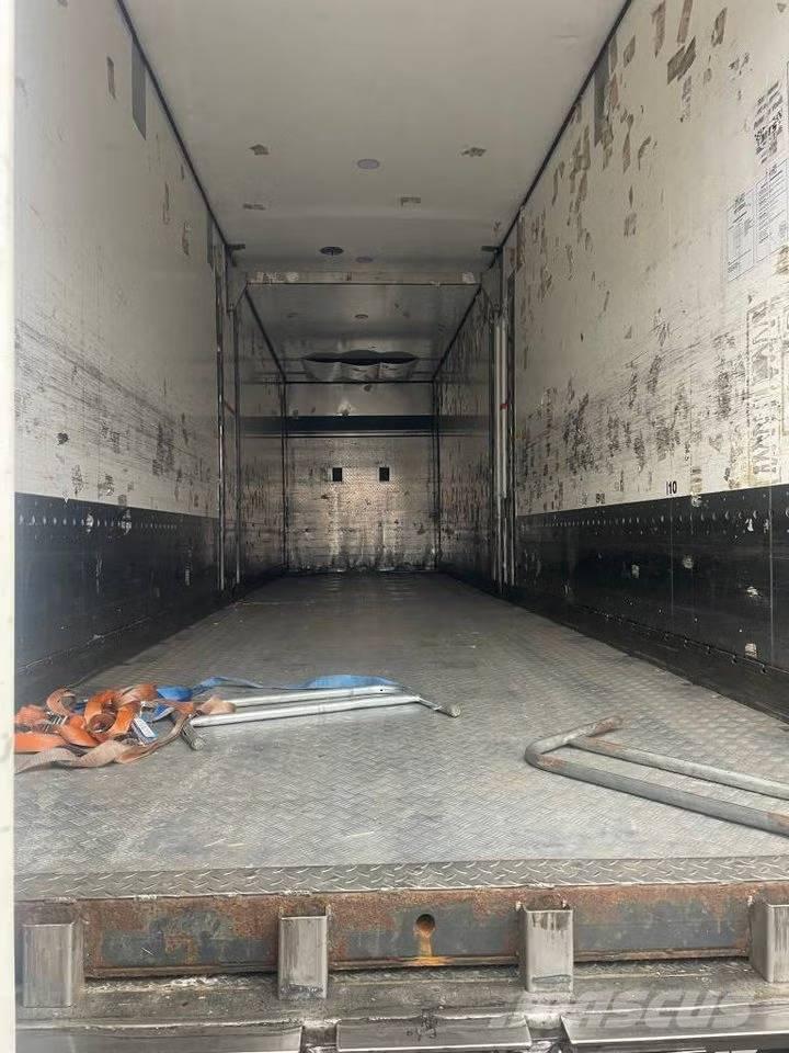 VAK V 4-40 مقطورات بدرجة حرارة قابلة للضبط