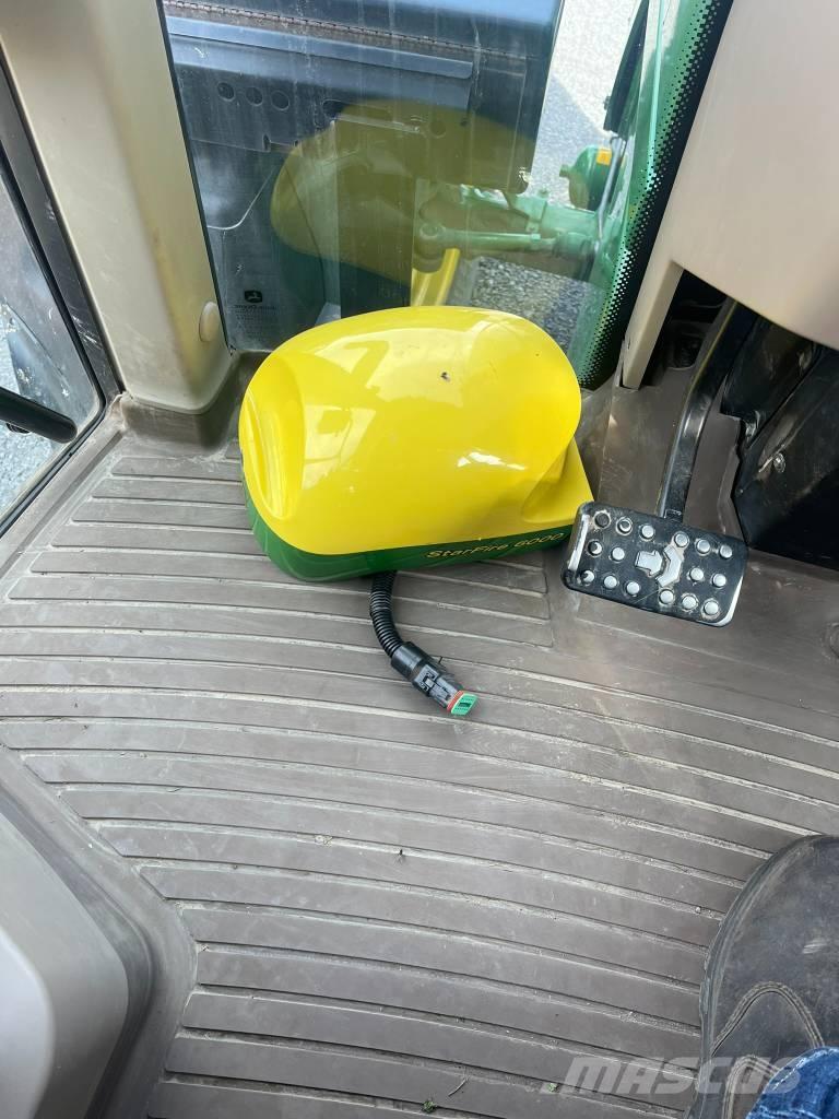 John Deere 6195 M الجرارات