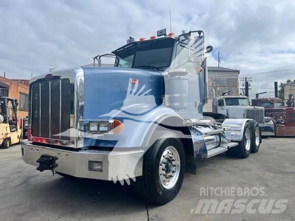 Peterbilt 367 وحدات الجر