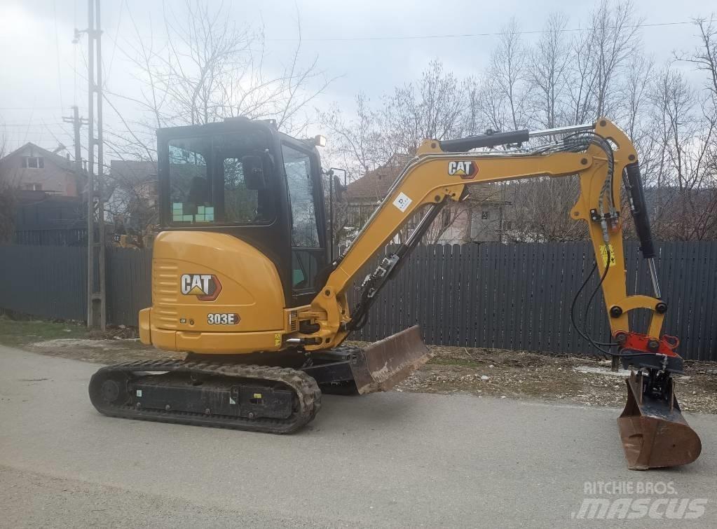 CAT 303 E CR حفارات زحافة