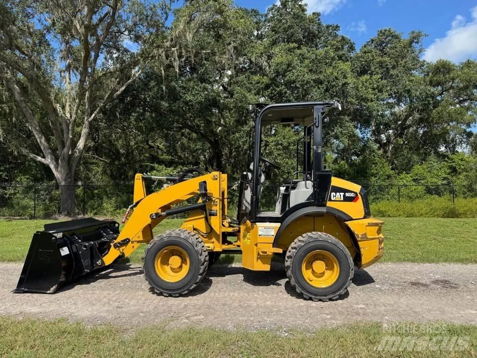 CAT 903 C2 لوادر بعجل