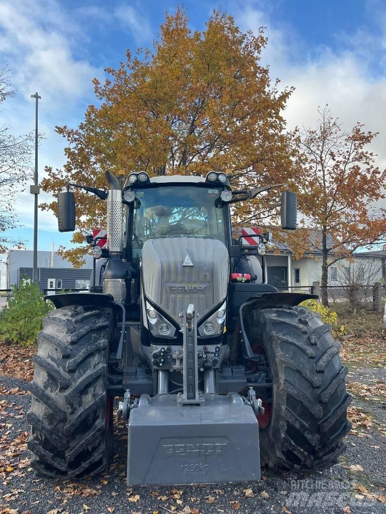 Fendt 828 Vario الجرارات