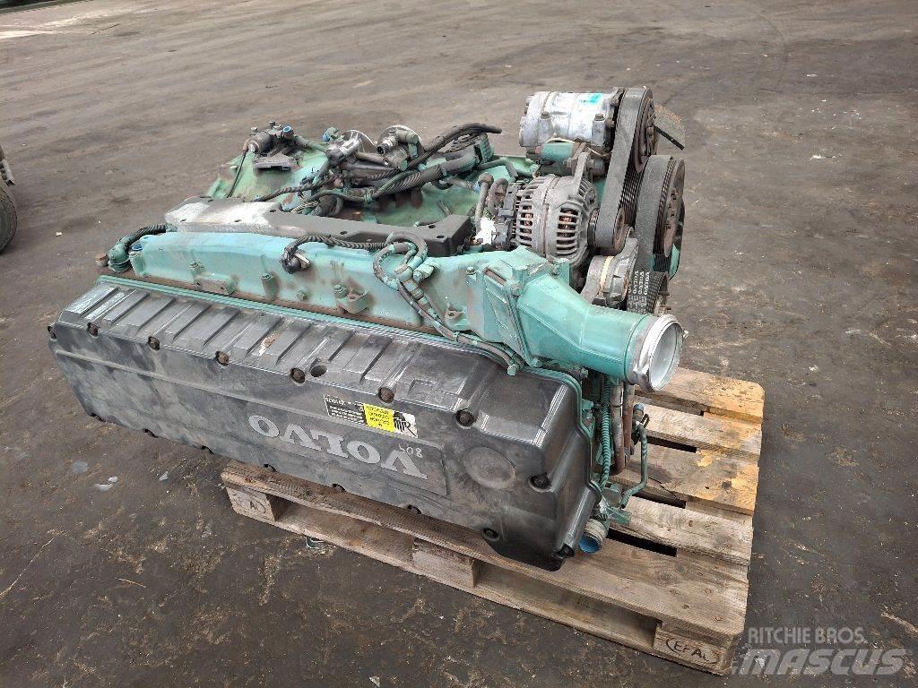 Volvo D12D420 محركات