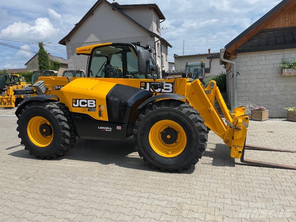 JCB 541-70 Agri Plus معدات مناولة لأغراض الزراعة