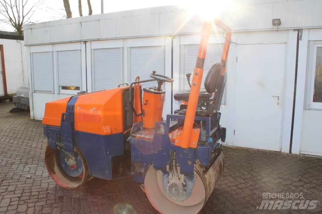 Ammann AV 23 E مداحل ثنائية الاسطوانة