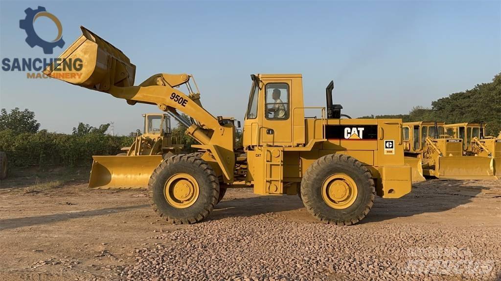 CAT 950 E لوادر بعجل