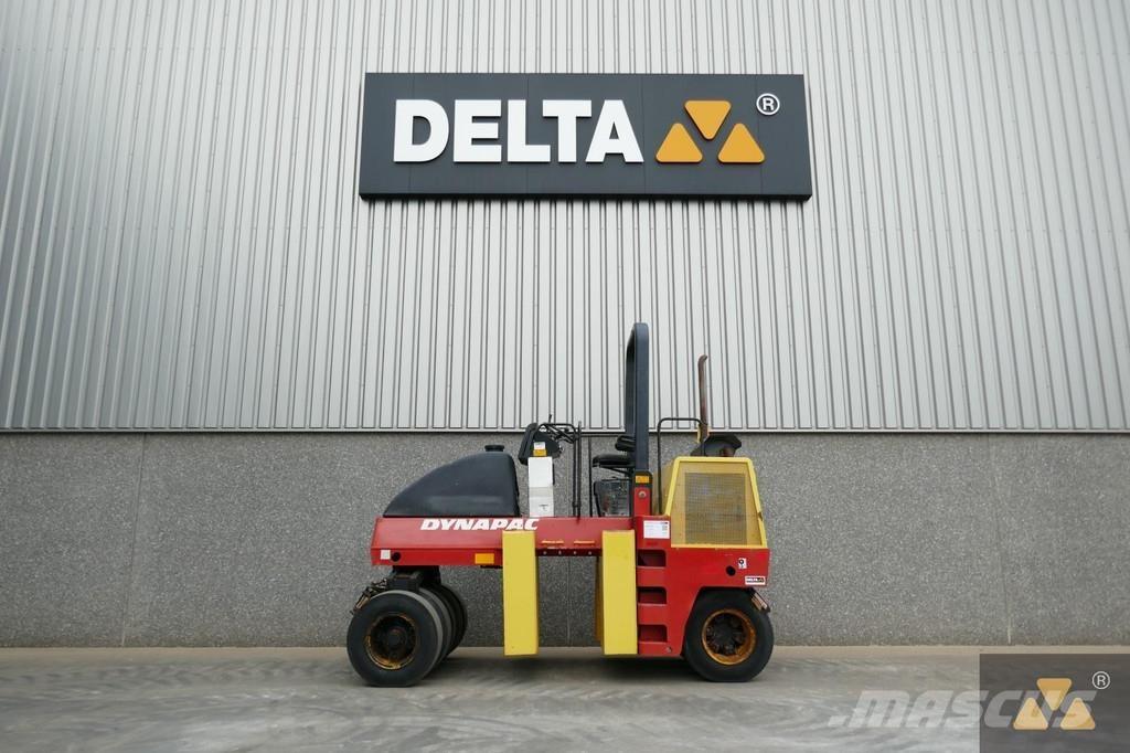 Dynapac CP142 مداحل ذات إطارات هوائية
