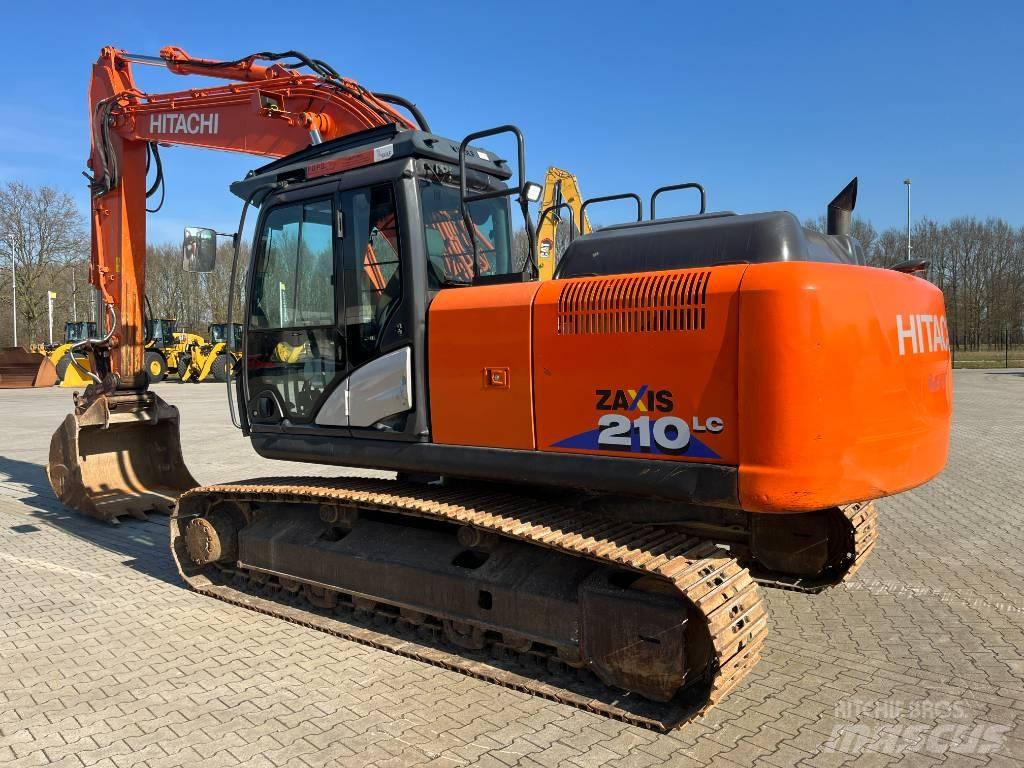 Hitachi ZX 210 LC-6 حفارات زحافة