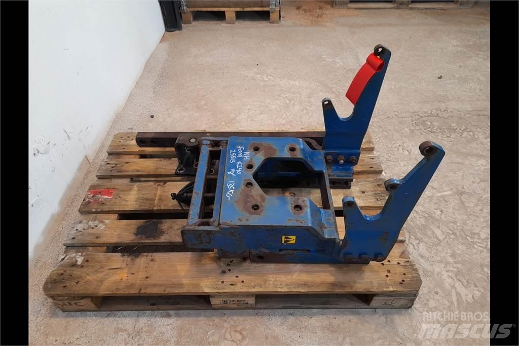 Ford 8240 Hitch ملحقات أخرى للجرارات