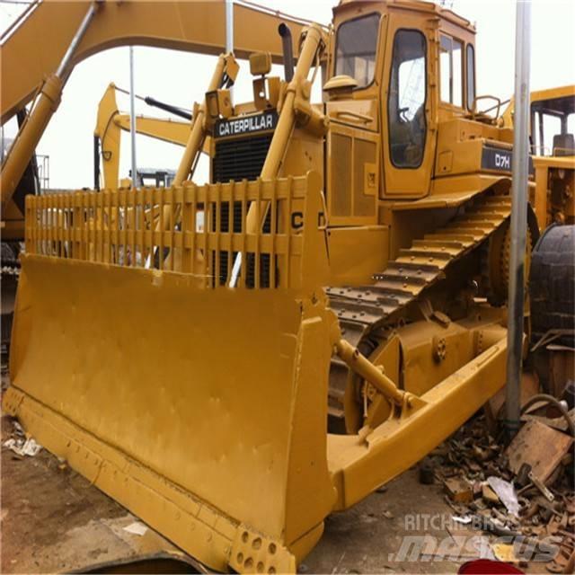 CAT D7H بلدوزرات مجنزرة