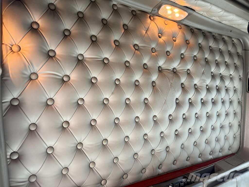 Kenworth W 900 وحدات الجر