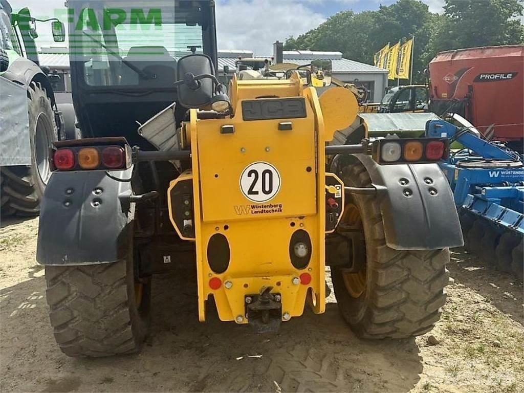 JCB 542-70 معدات مناولة لأغراض الزراعة