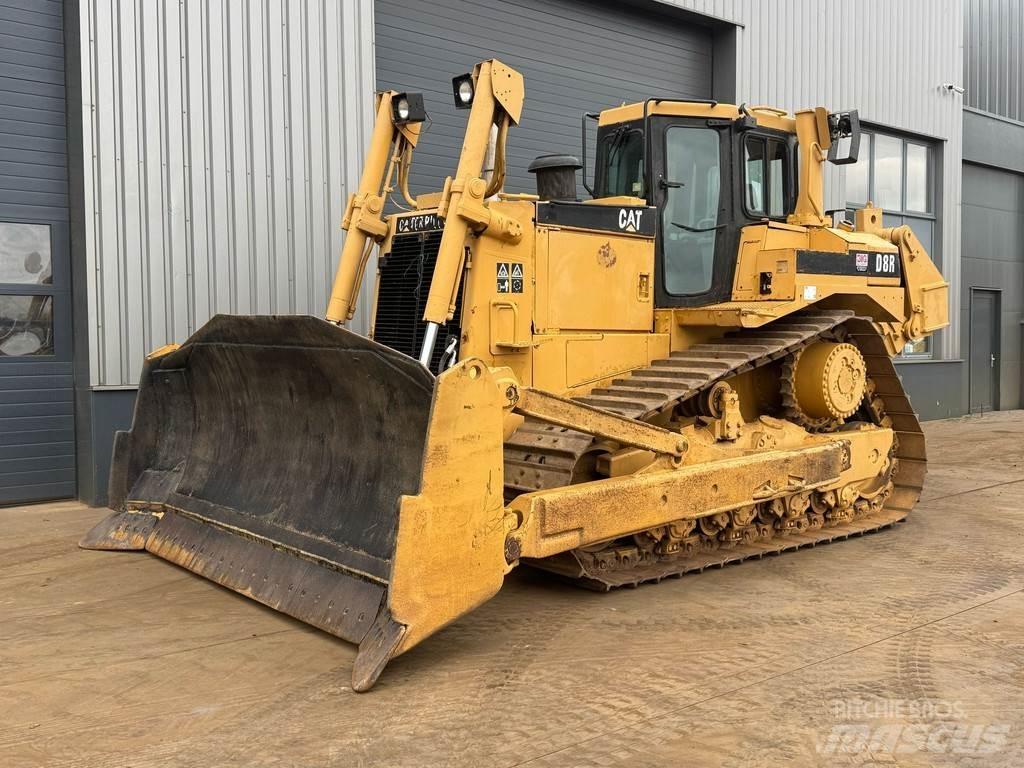 CAT D8R series II بلدوزرات مجنزرة