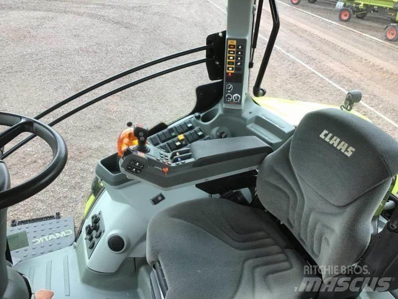 CLAAS AXION 810 الجرارات