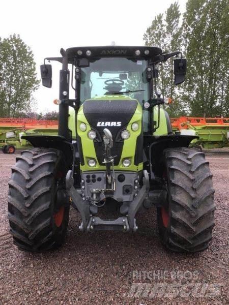 CLAAS AXION 810 الجرارات
