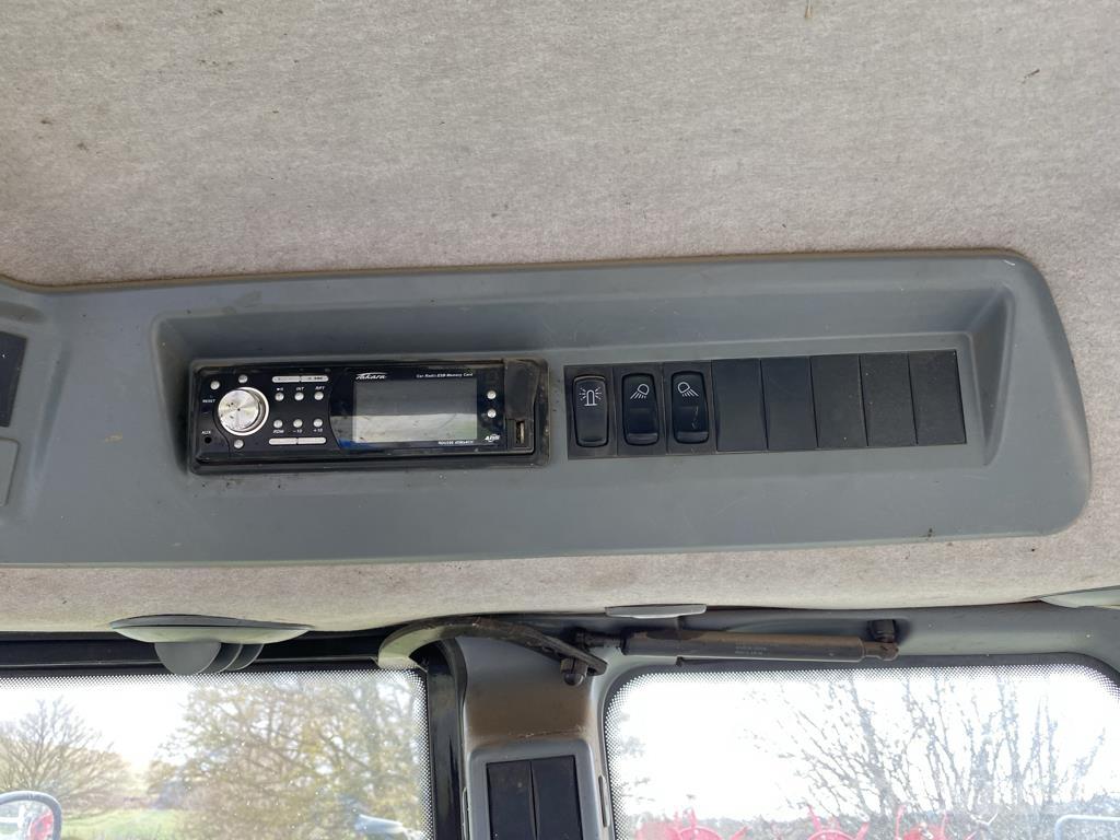 Valtra N92 HITECH الجرارات