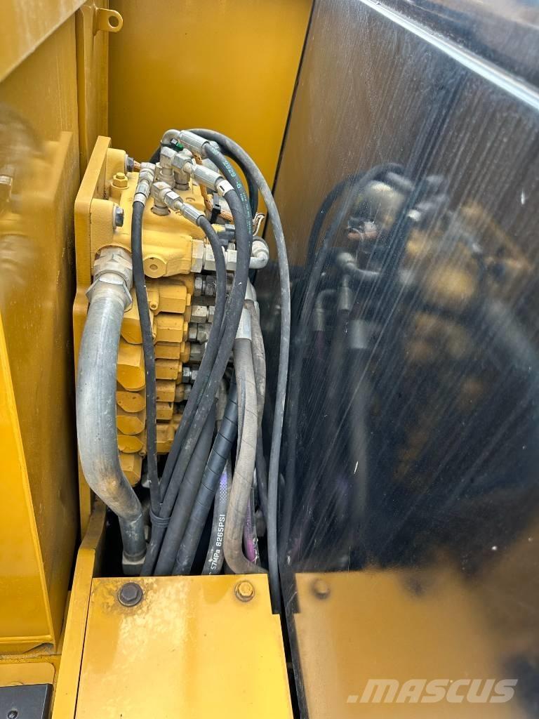 CAT 306 حفارات صغيرة أقل من 7 طن (حفارات صغيرة)